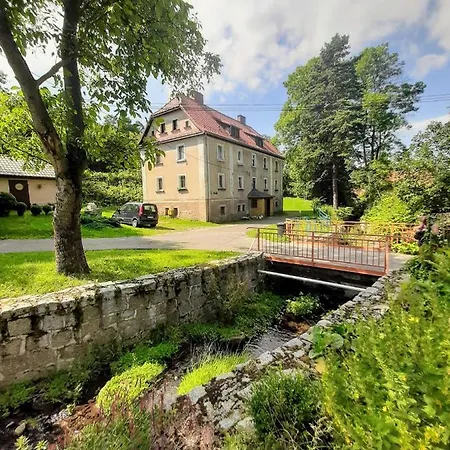 Wyposazony Przy Strumyku W Gorach Sowich, Smart Tv, Odpocznij W Naturze! Lejlighed